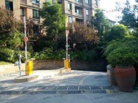 安徽省池州市貴池區(qū)臨湖路車牌識別一進(jìn)一出 安徽省池州市貴池區(qū)臨湖路車牌識別一進(jìn)一出