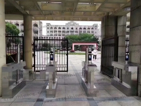 湖北某高檔小區(qū)圓柱動(dòng)態(tài)人臉識(shí)別案例 湖北某高檔小區(qū)圓柱動(dòng)態(tài)人臉識(shí)別案例